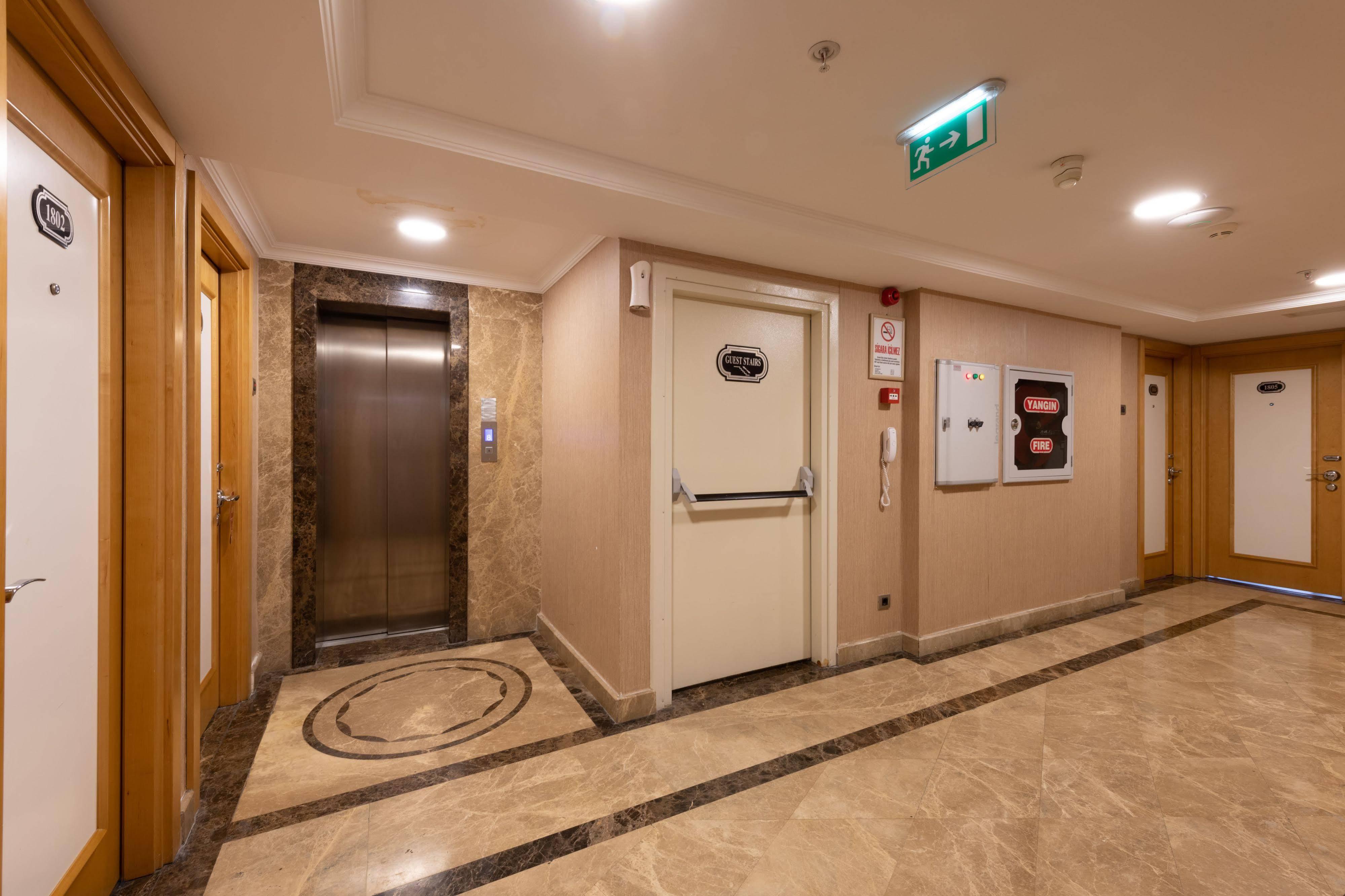 Hotel Nova Plaza Taksim Square Estambul Exterior foto